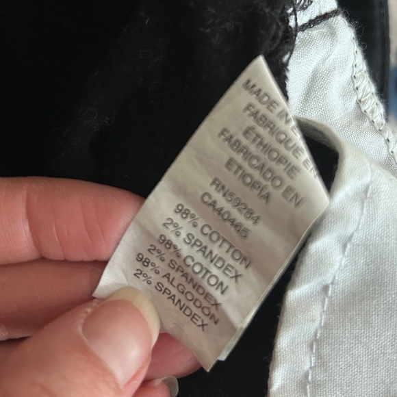 Children’s Place Girls Size 10 Black Bermuda Long Cotton Spandex Shorts NWT - Picture 4 of 4